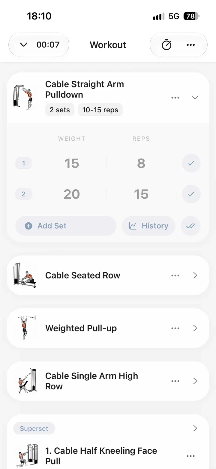A workout in progress in the EFN app, with weight and reps logged for each set